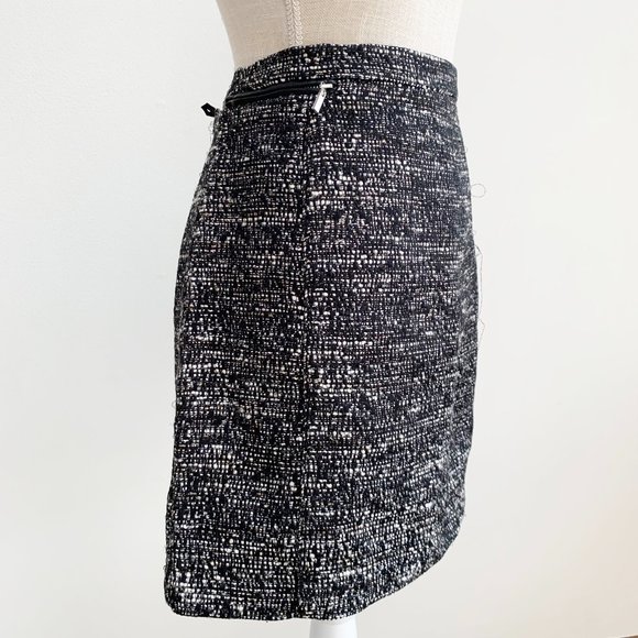 H&M Black/White/Cream Tweed Mid-Rise Skirt with Leather Pocket Detail - Picture 6 of 10